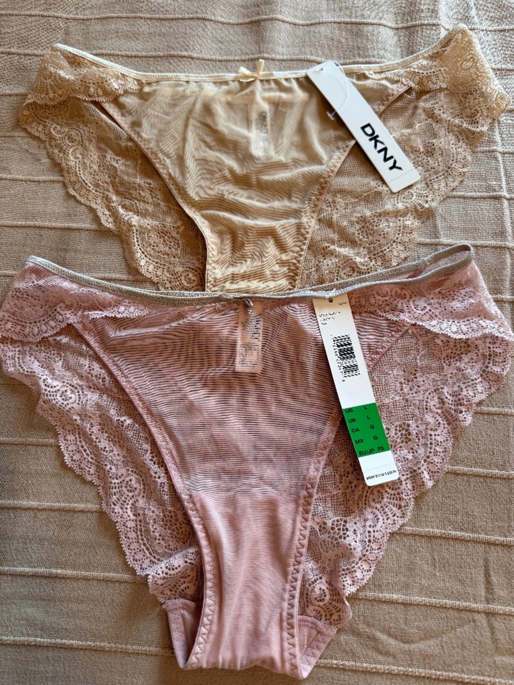 DKNY LACE PANTIES LOT OF 2, SIZE L, NEW